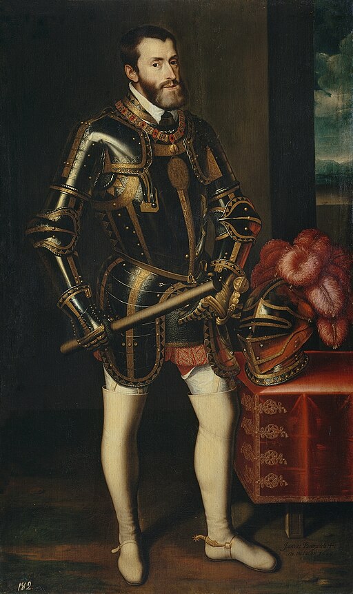 512px-Pantoja_de_la_Cruz_after_Titian_-_Charles_V_in_Armour_(2)