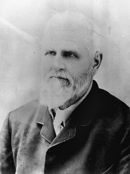 512px-James_Earl_(24_October_1835_–_14_October_1905)_of_Butchers_Hill,_Lakeland._Cooktown_and_Laura_River_area,_Queensland
