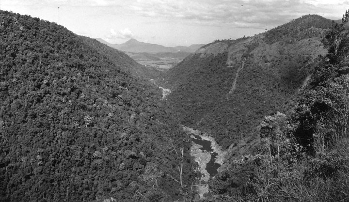 Queensland_State_Archives_1235_Barron_Gorge_Cairns_Railway_c_1935